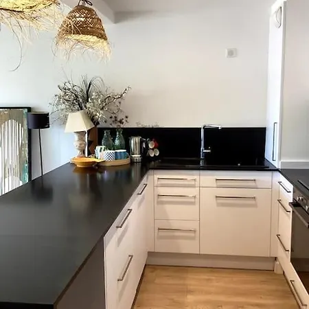 Moderne Hyper Centre, Marche Plein Sud