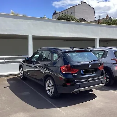 Moderne Hyper Centre, Marche Plein Sud